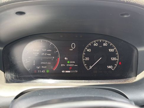 Certified 2025 Honda HR-V LX image 4
