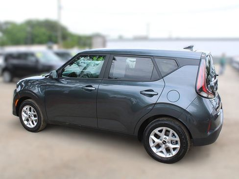 Certified 2025 Kia Soul LX FWD image 12