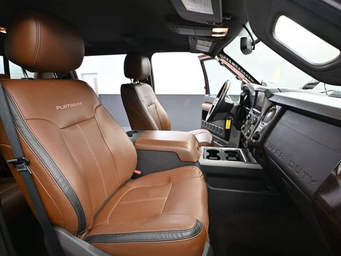 Used 2016 Ford F250 Platinum w/ FX4 Off-Road Package image 49