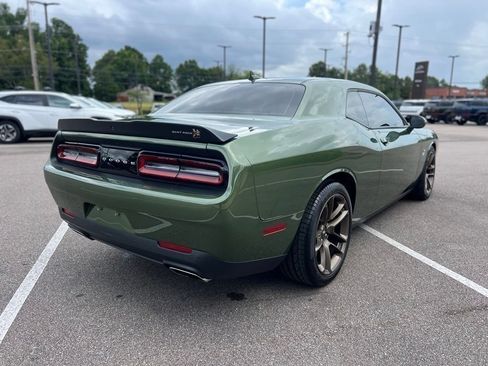 Used 2022 Dodge Challenger R/T Scat Pack w/ Dynamics Package RWD image 9