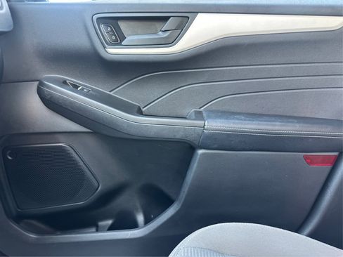 Used 2021 Ford Escape S image 30