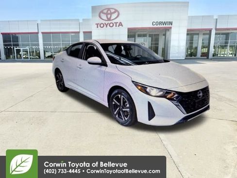 Used 2025 Nissan Sentra SV image 9