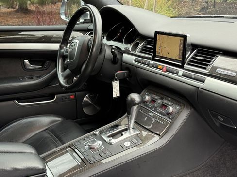 Used 2009 Audi S8 AWD/4WD image 24