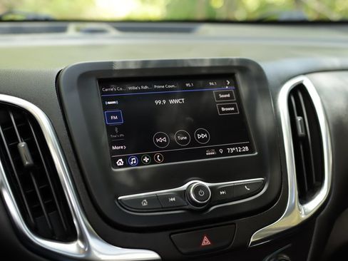 Used 2021 Chevrolet Equinox LT FWD image 12