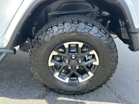 Used 2024 Jeep Wrangler Unlimited Rubicon 4xe image 23