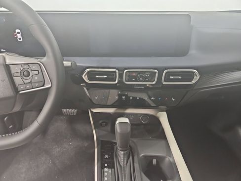 New 2026 Nissan Sentra SL w/ Floor Mat Package FWD image 17
