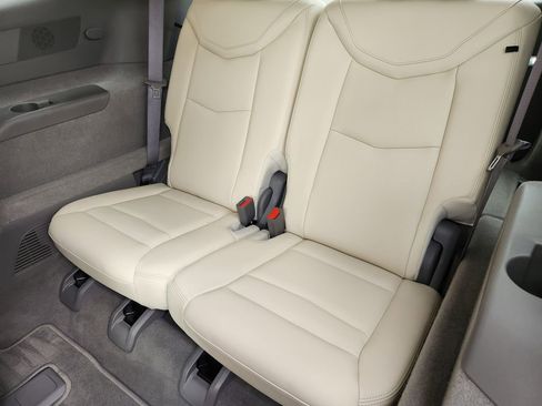 Used 2020 Cadillac XT6 Premium Luxury image 31