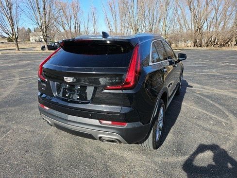 Used 2022 Cadillac XT4 Premium Luxury w/ Safety Alert Package image 6