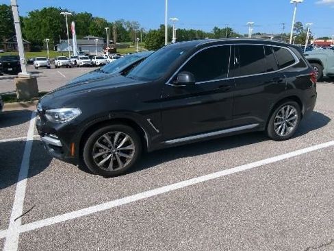 Used 2019 BMW X3 xDrive30i w/ Convenience Package AWD/4WD image 2