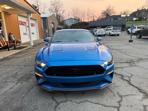Used 2019 Ford Mustang GT image 2
