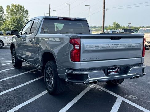Used 2024 Chevrolet Silverado 1500 LT w/ Z71 Off-Road Package AWD/4WD image 8