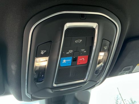 Used 2023 Jeep Grand Cherokee L Limited image 25