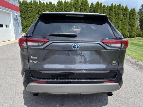 Certified 2023 Toyota RAV4 SE w/ Convenience Package AWD/4WD image 4
