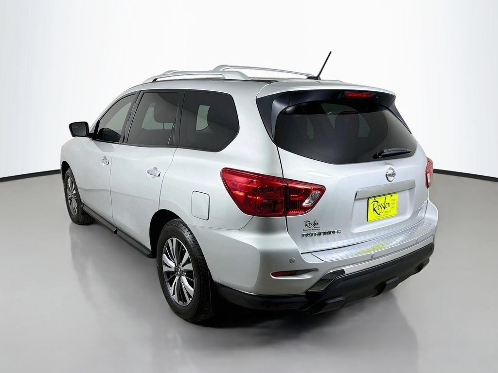 Used 2018 Nissan Pathfinder SL FWD image 8