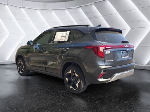 New 2026 Kia Seltos S AWD/4WD image 2