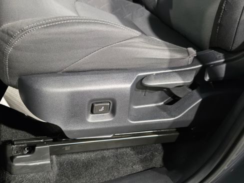 Used 2024 Toyota Tacoma SR image 23