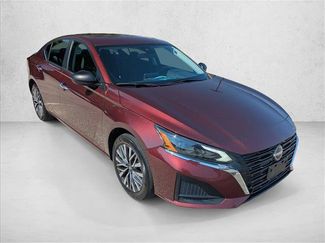 Used 2025 Nissan Altima 2.5 SV AWD/4WD video 3