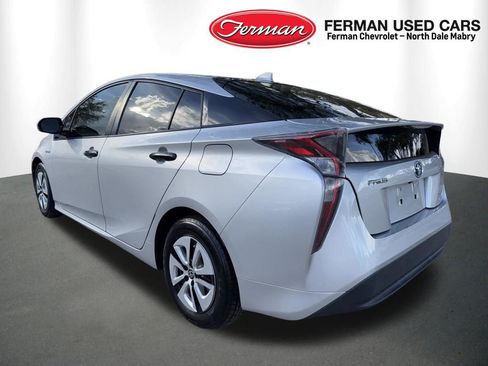 Used 2016 Toyota Prius Two image 6