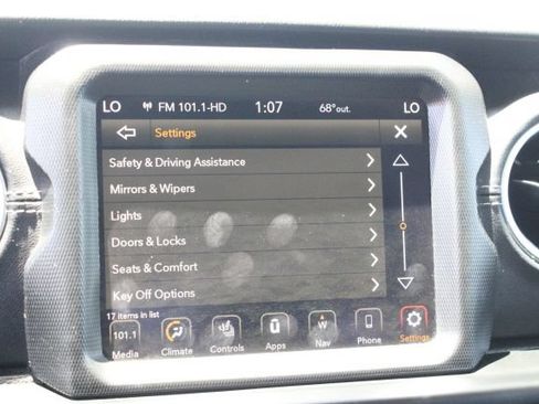 Used 2023 Jeep Wrangler Unlimited Sahara w/ Cold Weather Group AWD/4WD image 34