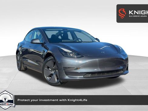 Used 2023 Tesla Model 3 Standard Range image 1