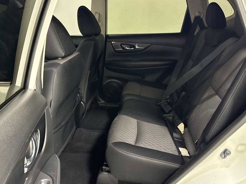 Used 2017 Nissan Rogue S image 23