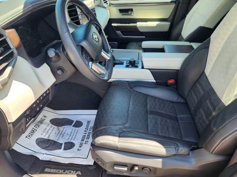 Certified 2024 Toyota Sequoia Capstone AWD/4WD image 18