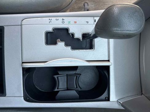 Used 2009 Toyota Camry FWD image 26
