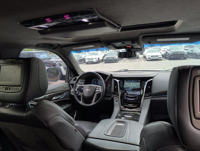 Used 2018 Cadillac Escalade Platinum AWD/4WD image 23