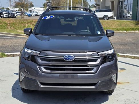 Used 2026 Subaru Forester Premium AWD/4WD image 2