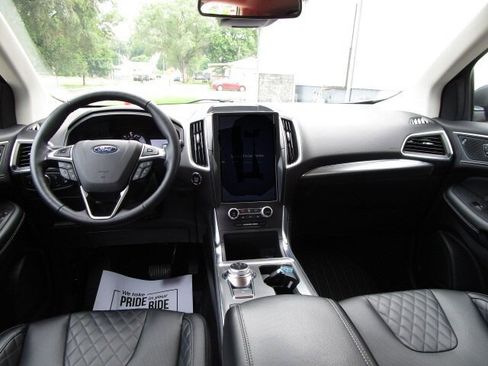 Used 2024 Ford Edge Titanium w/ Equipment Group 301A AWD/4WD image 12