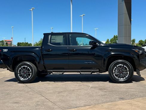 New 2026 Toyota Tacoma TRD Sport AWD/4WD image 3