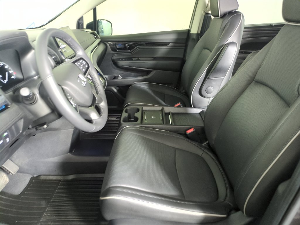 Certified 2026 Honda Odyssey Elite image 14