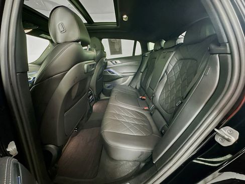 Used 2023 BMW X6 xDrive40i w/ Premium Package image 32