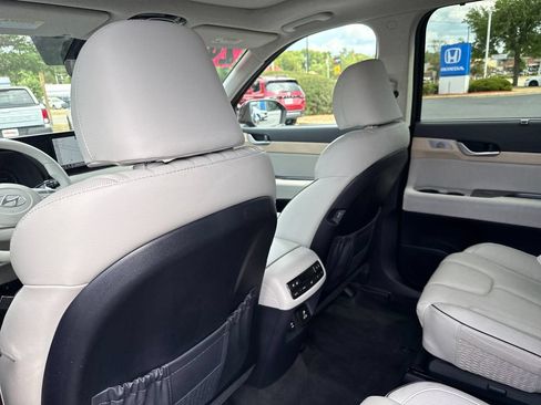 Certified 2024 Hyundai Palisade Limited AWD/4WD image 23