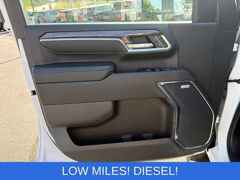 Used 2024 Chevrolet Silverado 3500 LTZ w/ LTZ Convenience Package AWD/4WD image 10