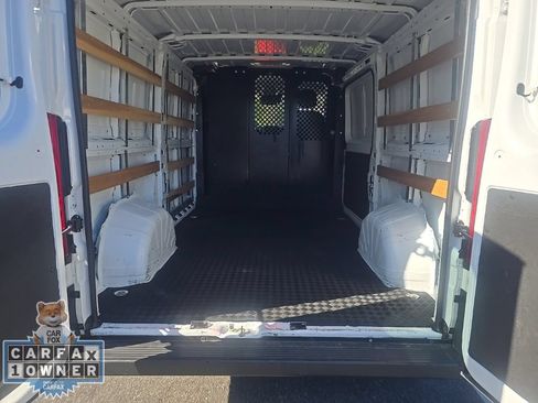 Used 2025 RAM ProMaster 2500 w/ U-Haul Equipment Group FWD image 12