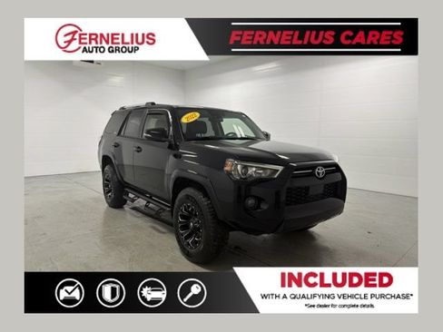 Used 2022 Toyota 4Runner SR5 Premium w/ Moonroof Package AWD/4WD image 1