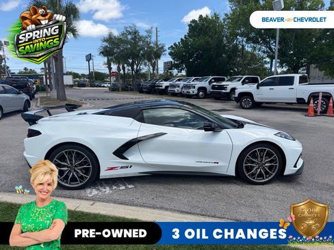 Used 2025 Chevrolet Corvette Stingray Premium Conv w/ Z51 Performance Package RWD image 3