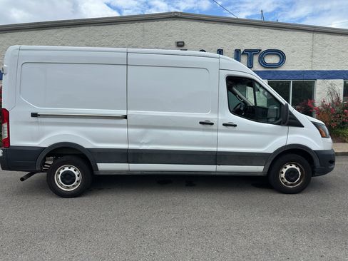 Used 2023 Ford Transit 250 Medium Roof w/ Load Area Protection Package RWD image 3