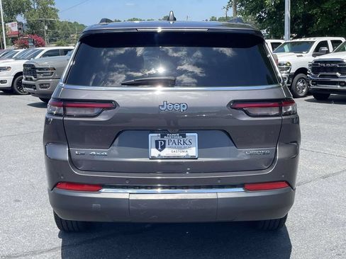 Used 2022 Jeep Grand Cherokee L Limited AWD/4WD image 7