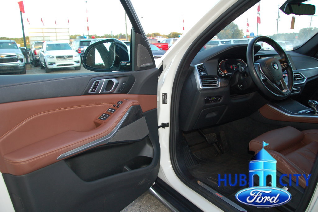 Used 2023 BMW X5 xDrive40i w/ Premium Package AWD/4WD image 11