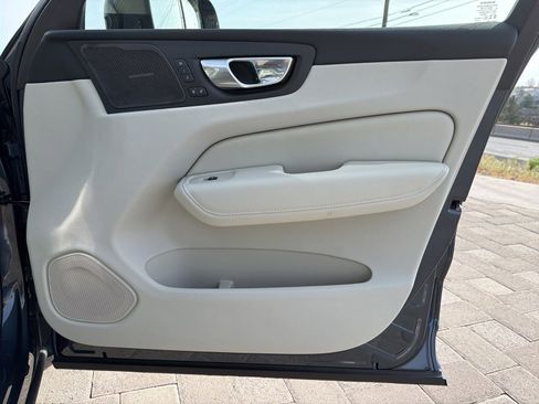 New 2026 Volvo XC60 B5 Ultra w/ Climate Package AWD/4WD image 25