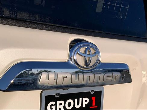 Used 2018 Toyota 4Runner Limited image 10