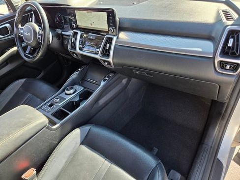 Used 2022 Kia Sorento S AWD/4WD image 17