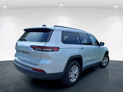 Used 2025 Jeep Grand Cherokee L Laredo w/ Luxury Tech Group I AWD/4WD image 11