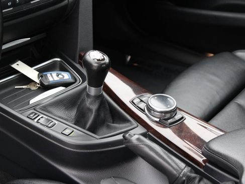 Used 2014 BMW 335i xDrive Sedan image 28