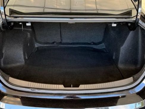 Used 2018 Chevrolet Malibu LT w/ Driver Confidence Package FWD image 4