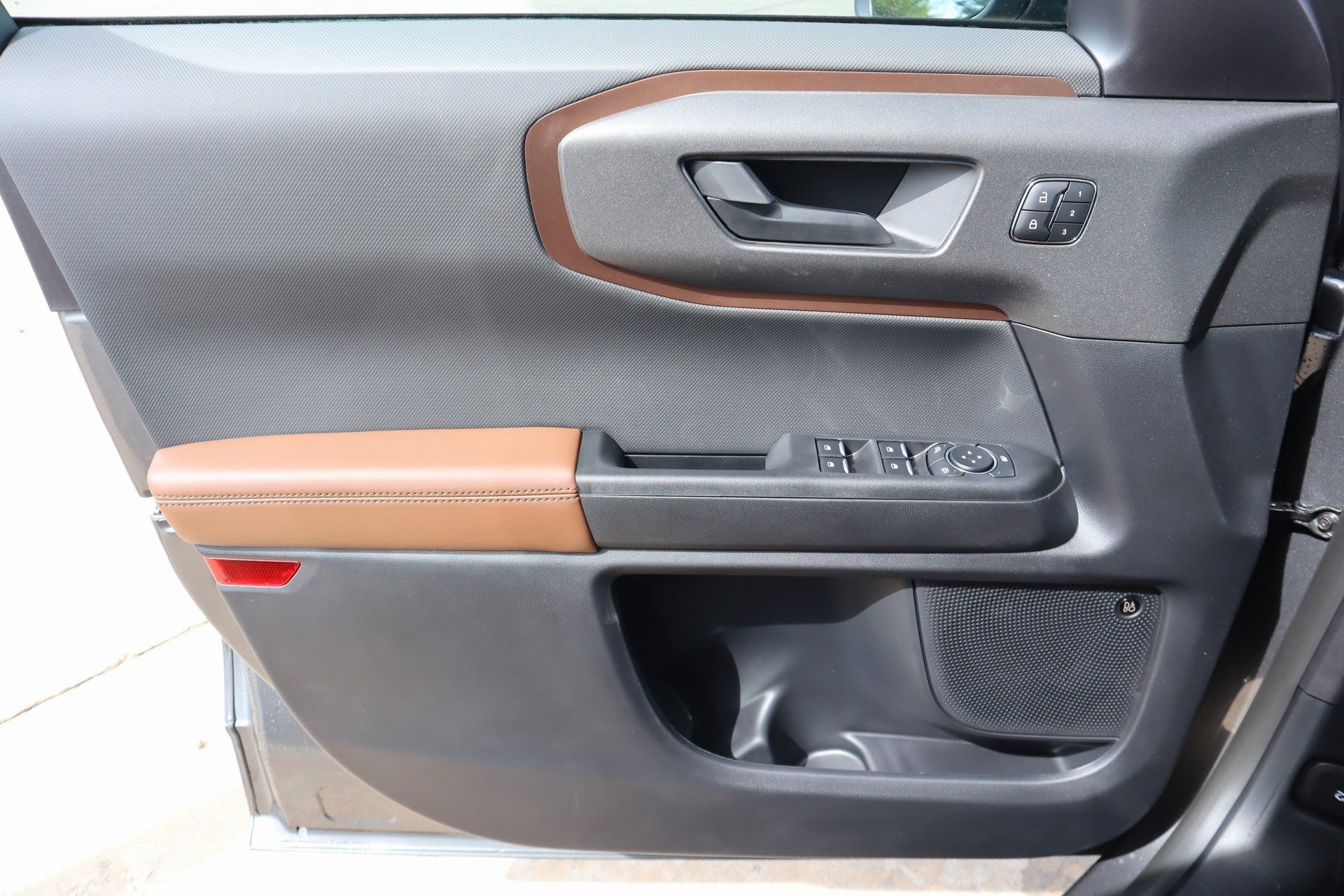 New 2025 Ford Bronco Sport Outer Banks w/ Outer Banks Tech Package+ AWD/4WD image 16