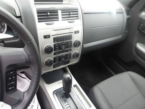 Used 2012 Ford Escape XLT FWD image 13