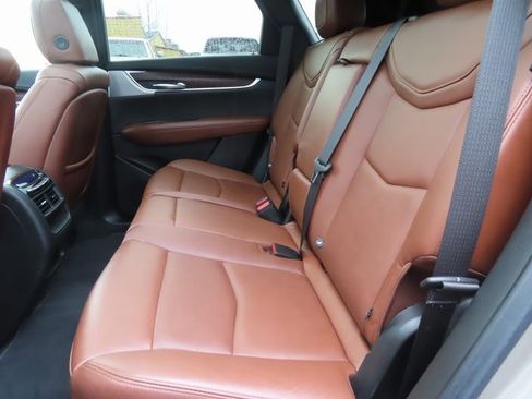 Used 2023 Cadillac XT5 Premium Luxury w/ Technology Package image 36